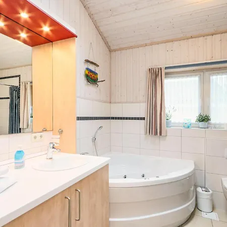 In With Sauna
